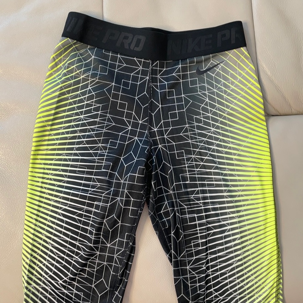 Nike Pro leggings